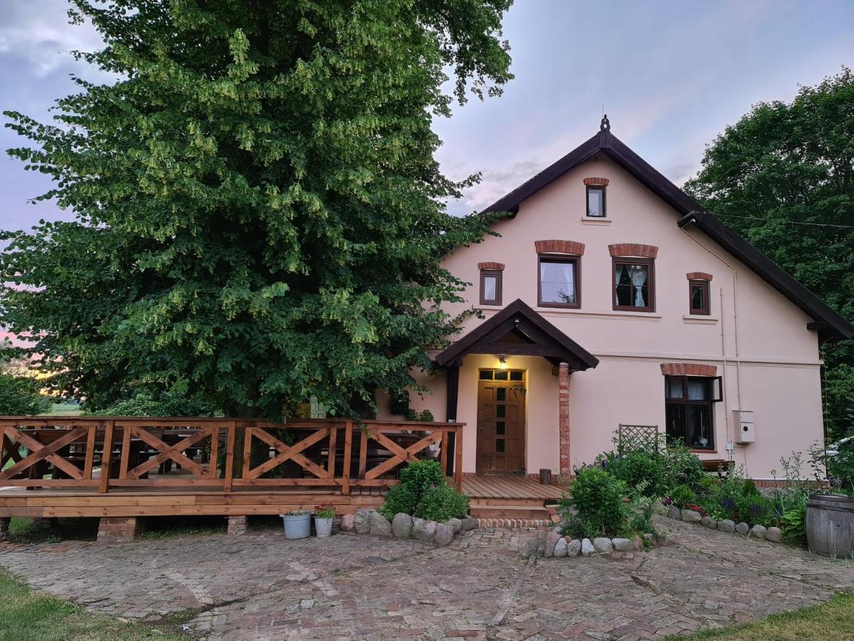 Swojski Gosciniec Prazmowo Exterior photo