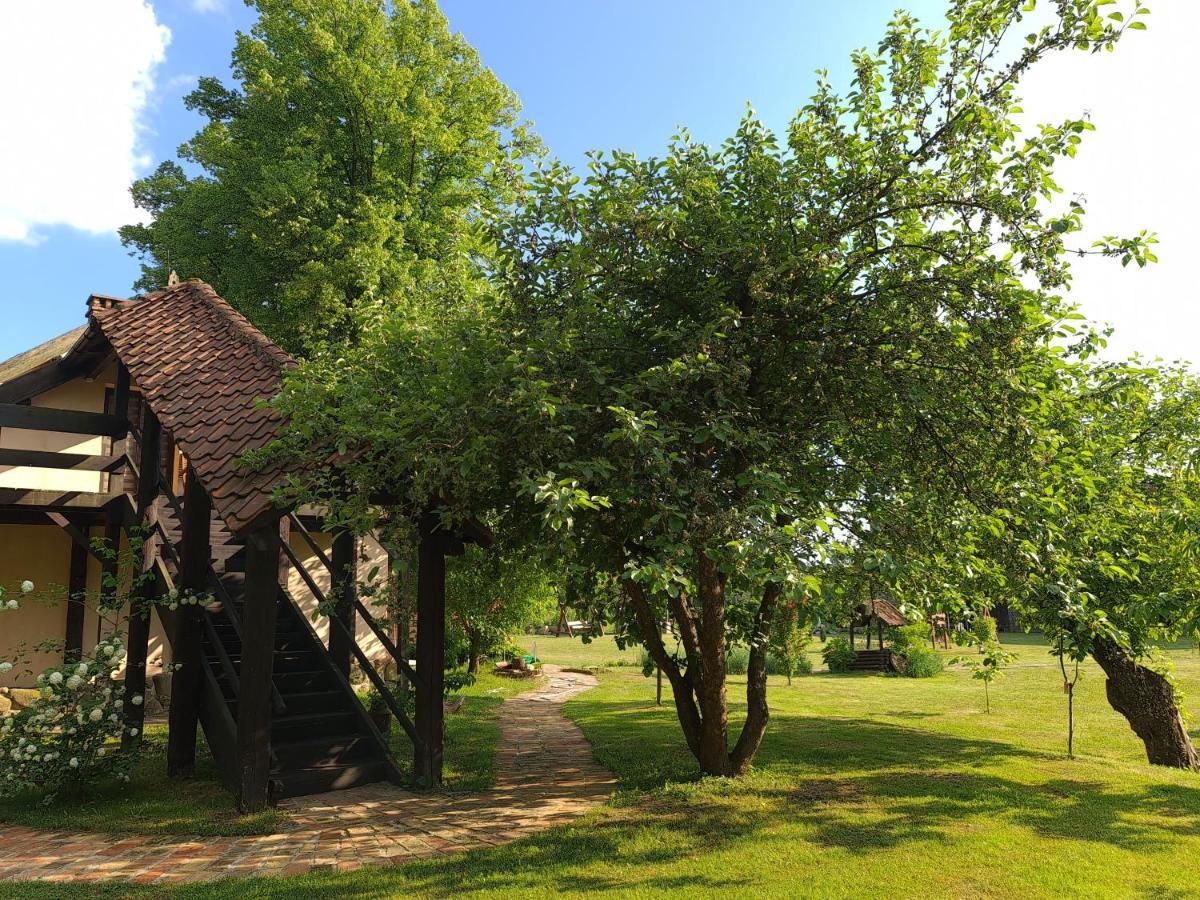 Swojski Gosciniec Prazmowo Exterior photo